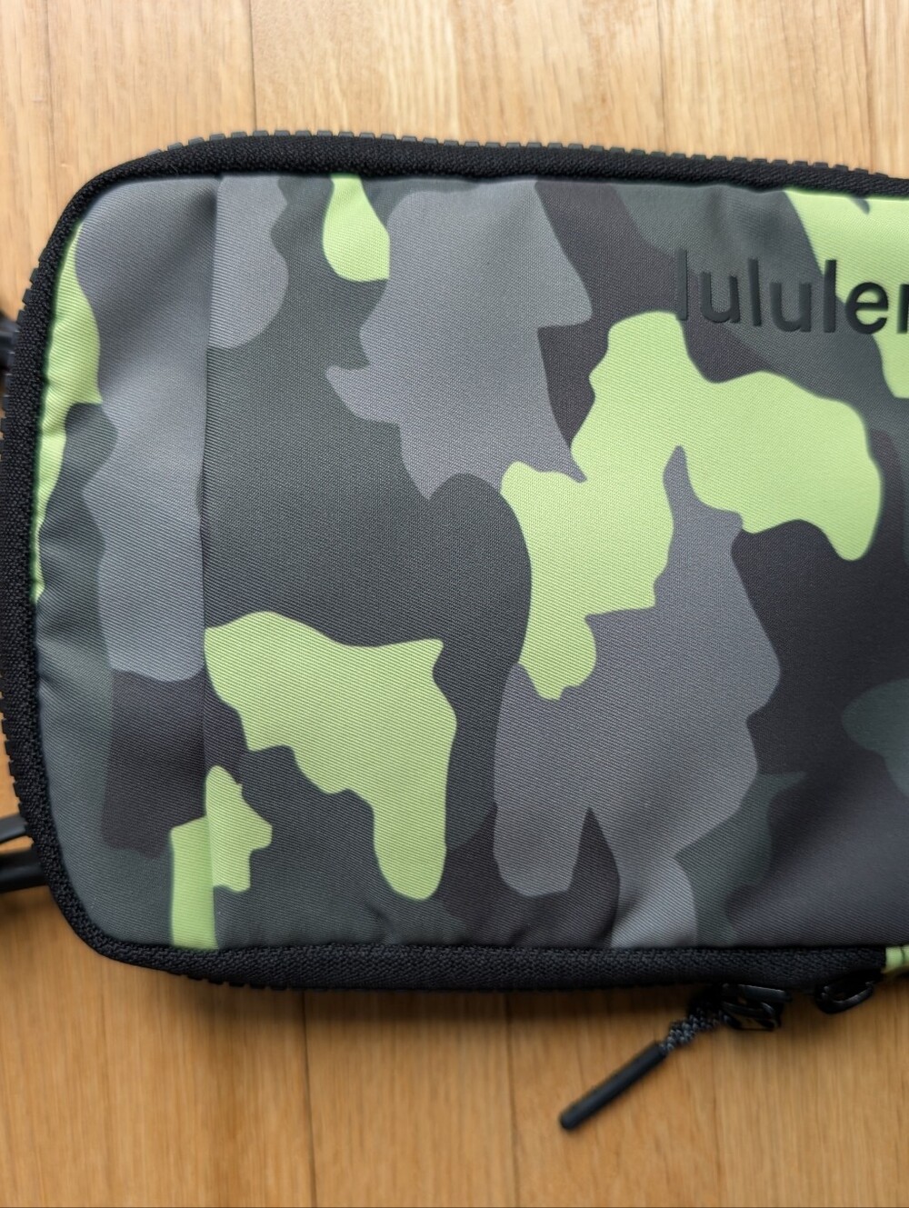 Lululemon Easy Access Crossbody Bag 1.5L - Heritage 365 Camo Green - Picture 3 of 7